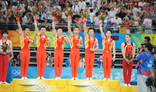 2008北京奥运会的口号和主题是什么
